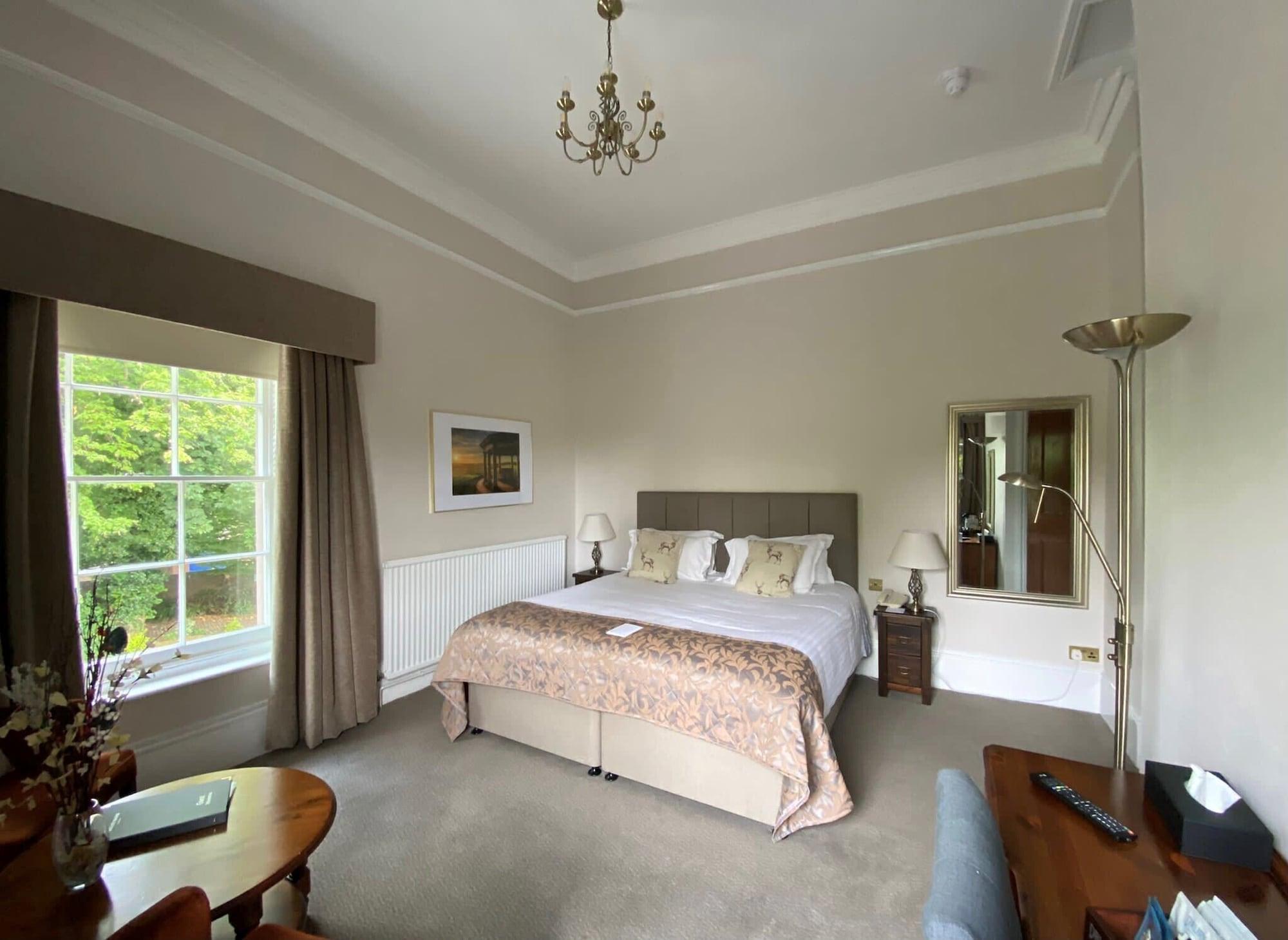 Reigate Manor Hotel Extérieur photo
