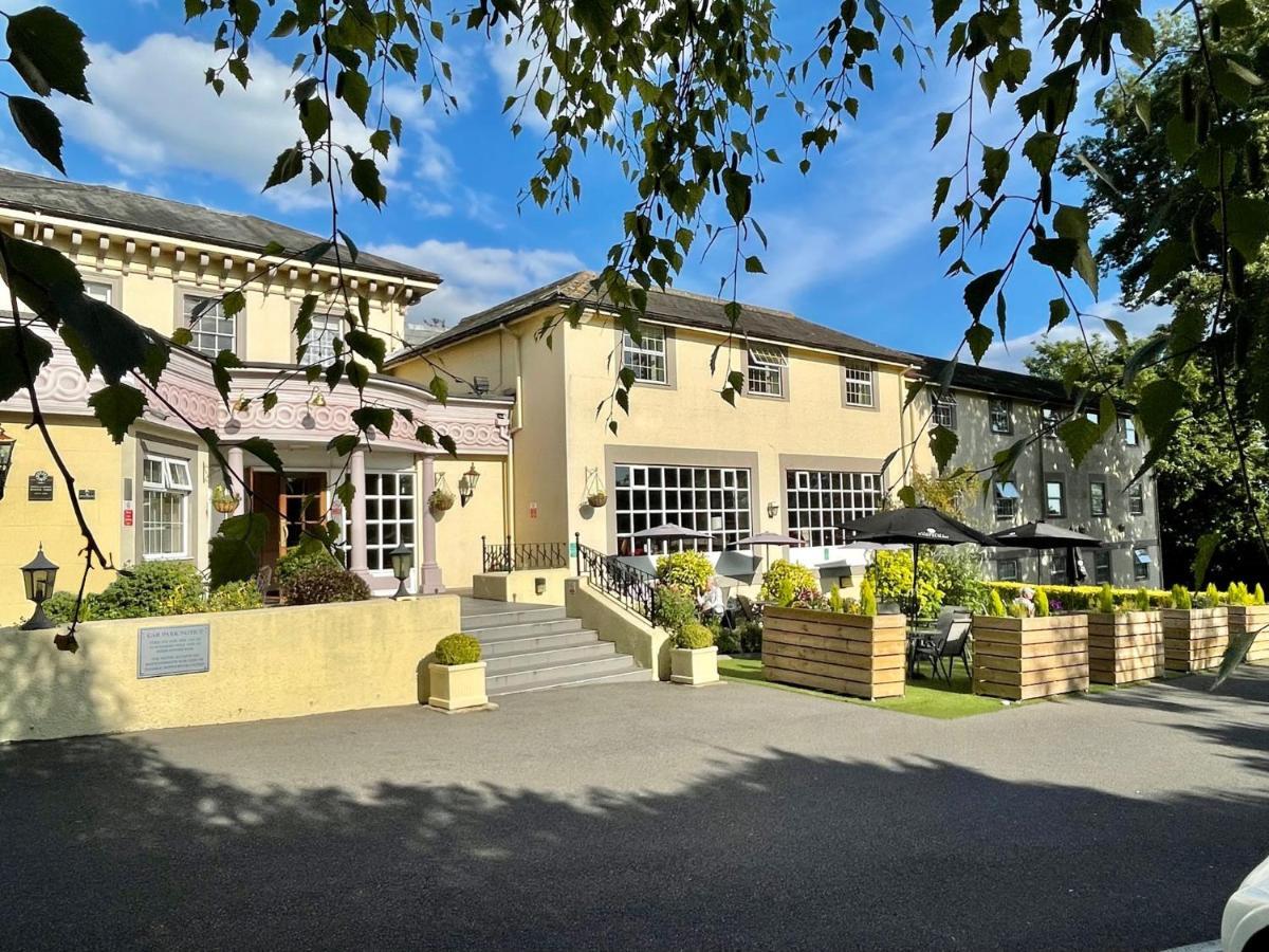 Reigate Manor Hotel Extérieur photo