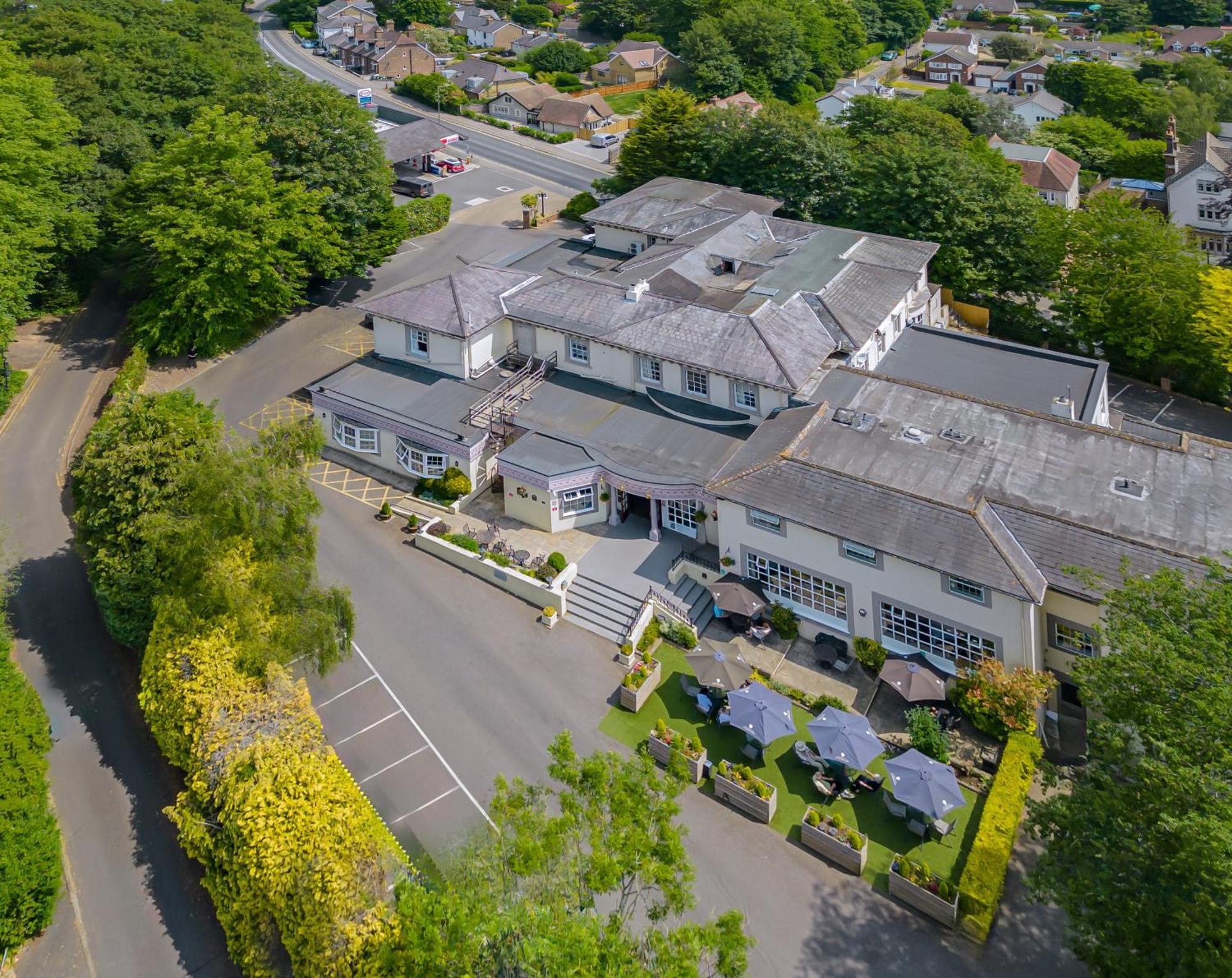 Reigate Manor Hotel Extérieur photo