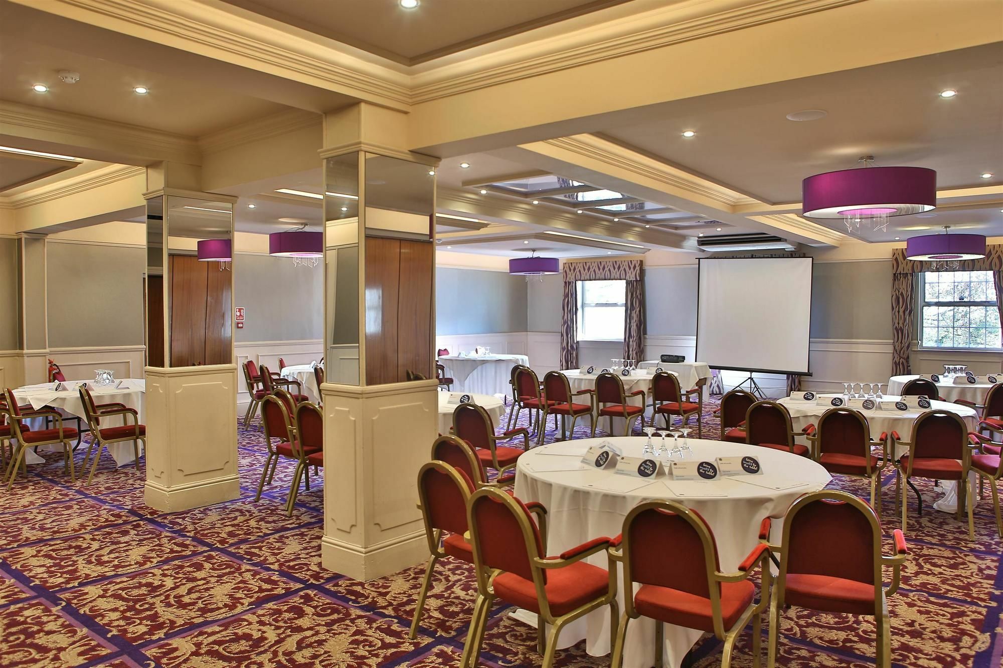 Reigate Manor Hotel Extérieur photo