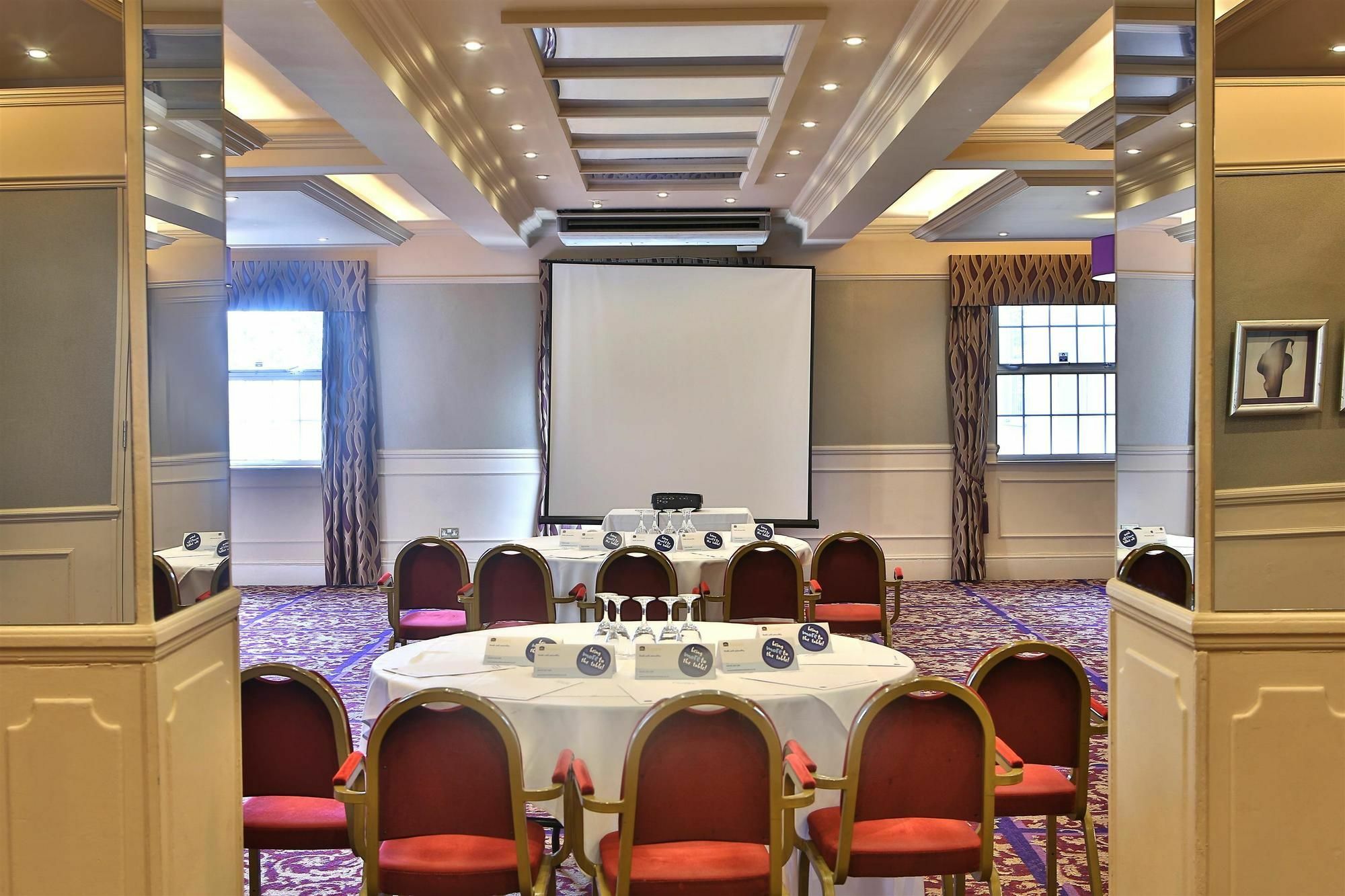 Reigate Manor Hotel Extérieur photo