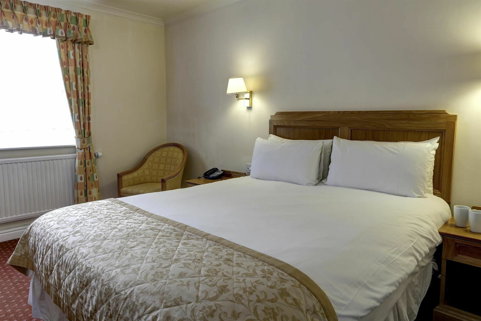 Reigate Manor Hotel Extérieur photo
