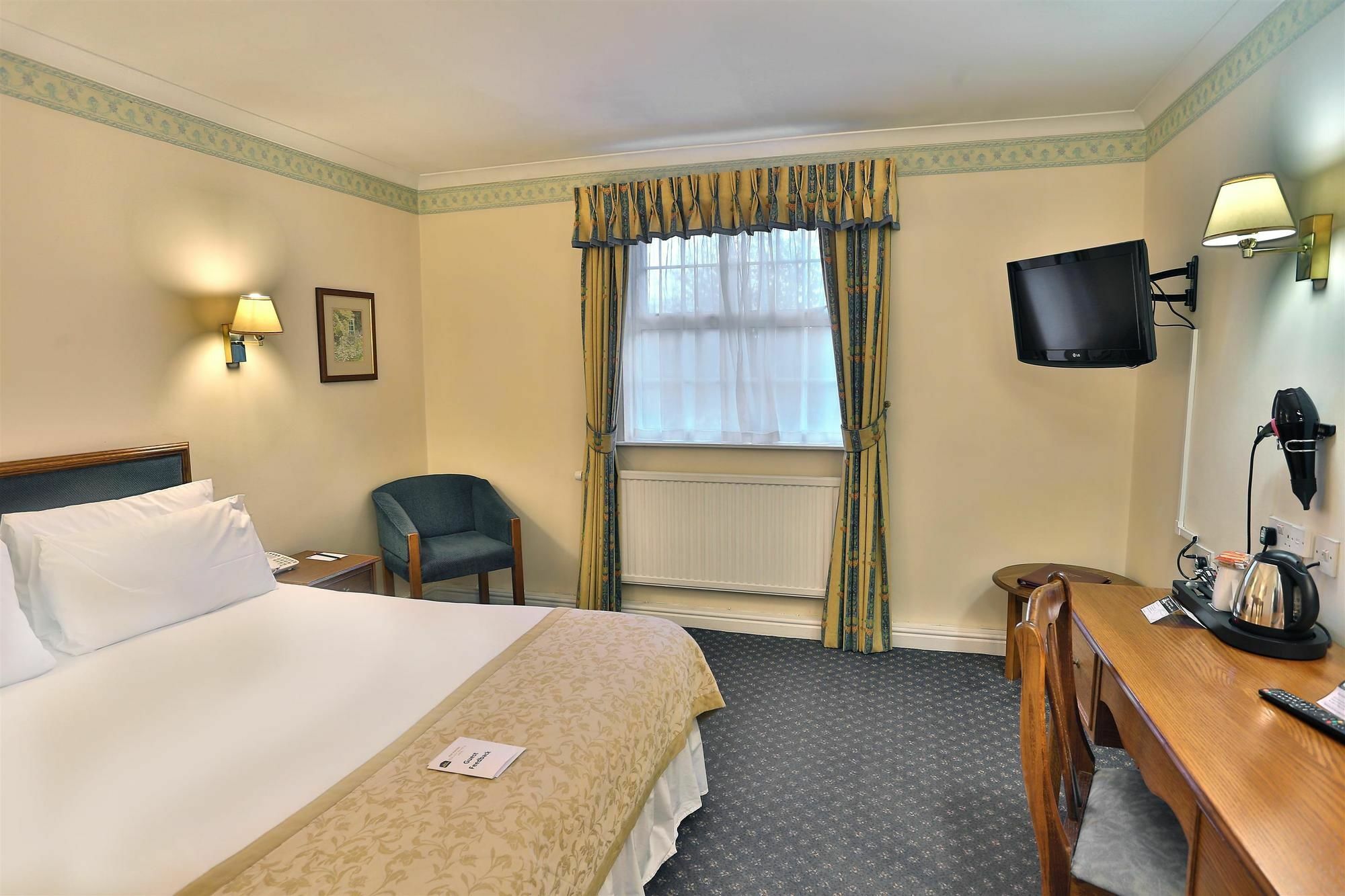Reigate Manor Hotel Extérieur photo